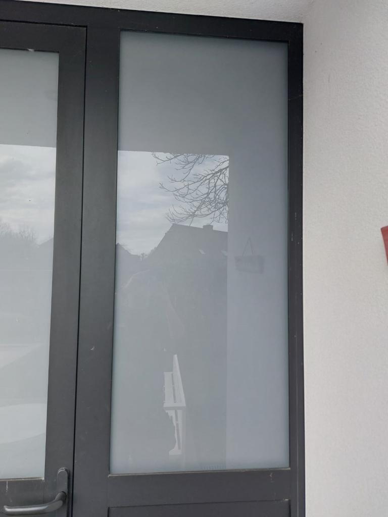 glas  